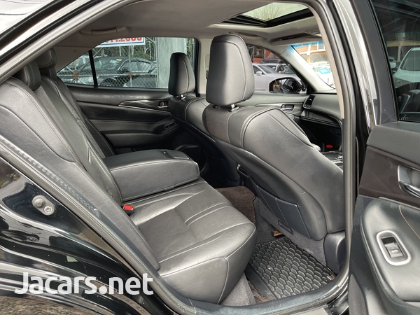 Toyota Crown 2,5L 2014-9