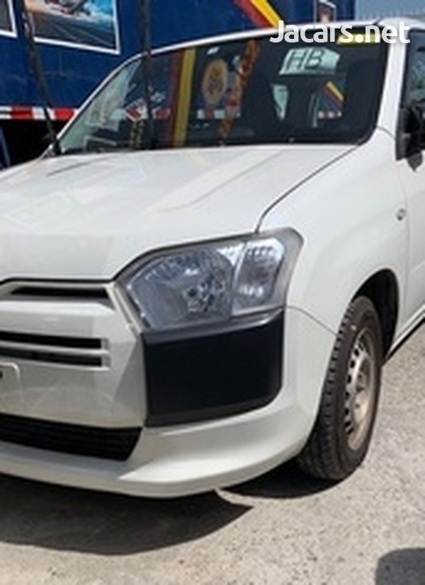 Toyota Probox 1,5L 2016-1