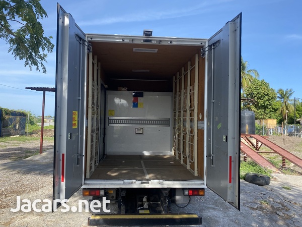 2013 Mitsubishi Canter-6