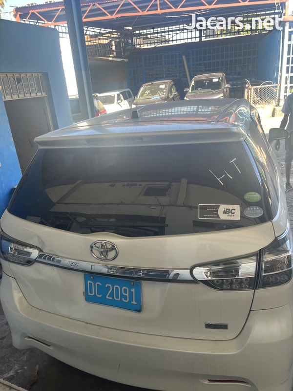 Toyota Wish 1,8L 2013-4