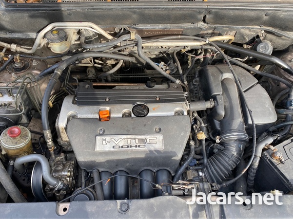 Honda CR-V 2,0L 2002-8