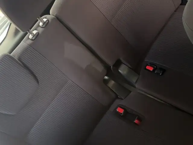 Toyota Voxy 2,0L 2014, Saint James - 5