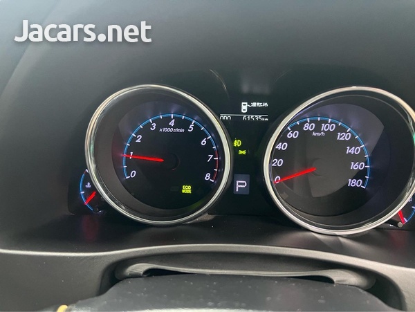Toyota Mark X 2,5L 2012-8