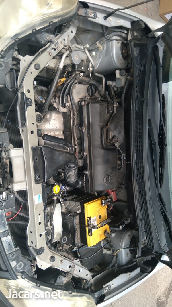 Nissan AD Wagon 1,5L 2012-4