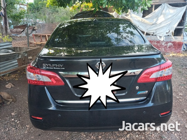 Nissan Sylphy 2,0L 2014-1