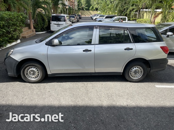Nissan AD Wagon 1,5L 2017-4