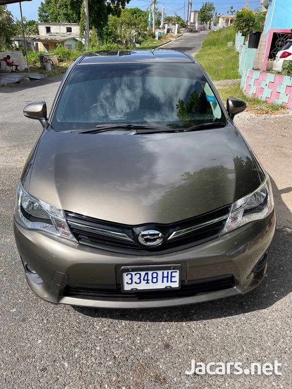 Toyota Fielder 1,5L 2013-2