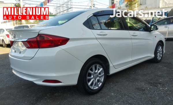 Honda Grace 1,5L 2017-11