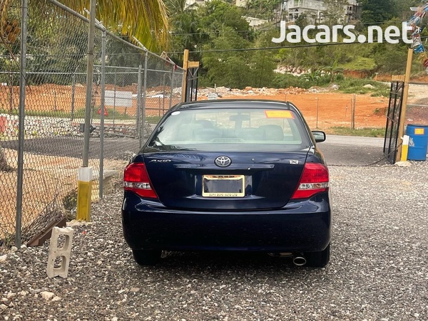 Toyota Axio 1,5L 2012-7