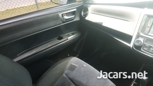 Toyota Fielder 1,8L 2013-13