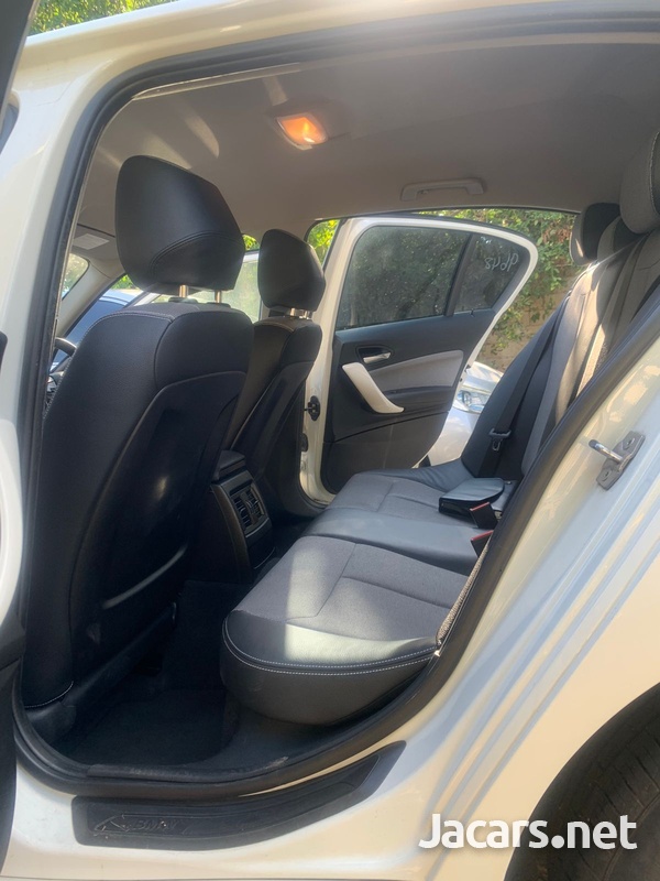 BMW 1-Series 1,6L 2013-6
