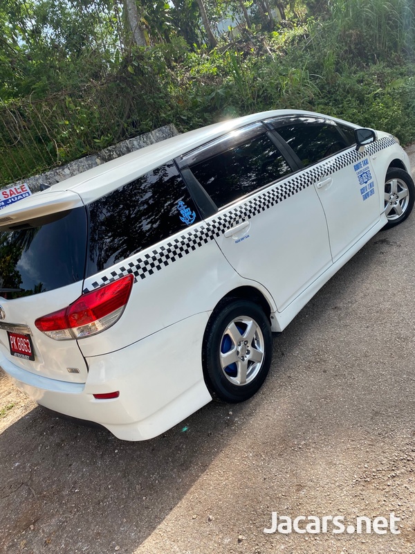 Toyota Wish 1,9L 2009-1