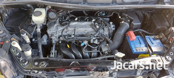 Toyota Voxy 2,0L 2010-13