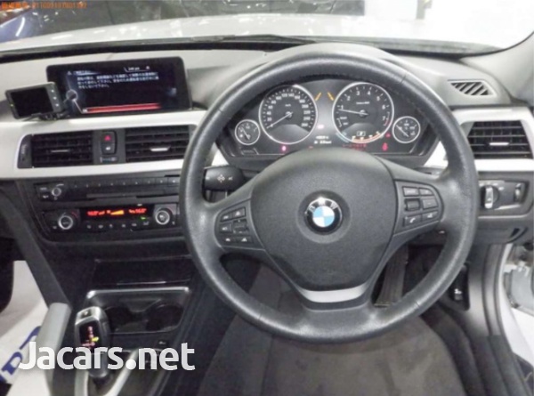 BMW 3-Series 2,0L 2015-3