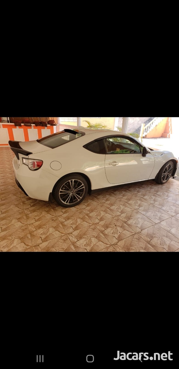 Toyota Scion 1,5L 2015-3
