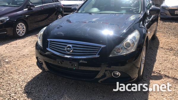 Nissan Skyline 2,5L 2013-2