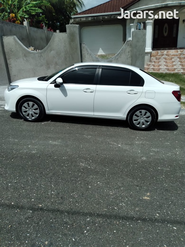 Toyota Axio 1,5L 2015-8