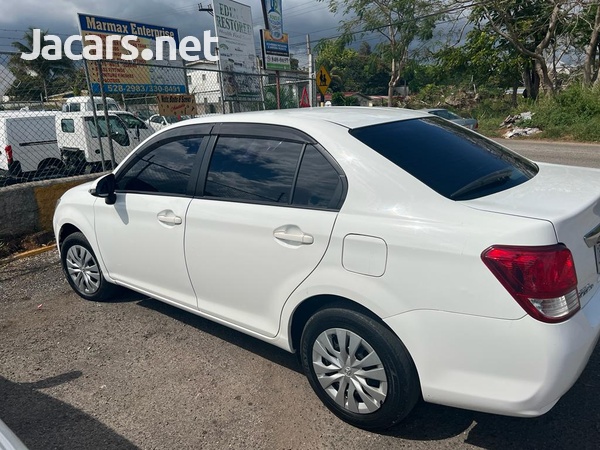 Toyota Axio 1,5L 2012-6
