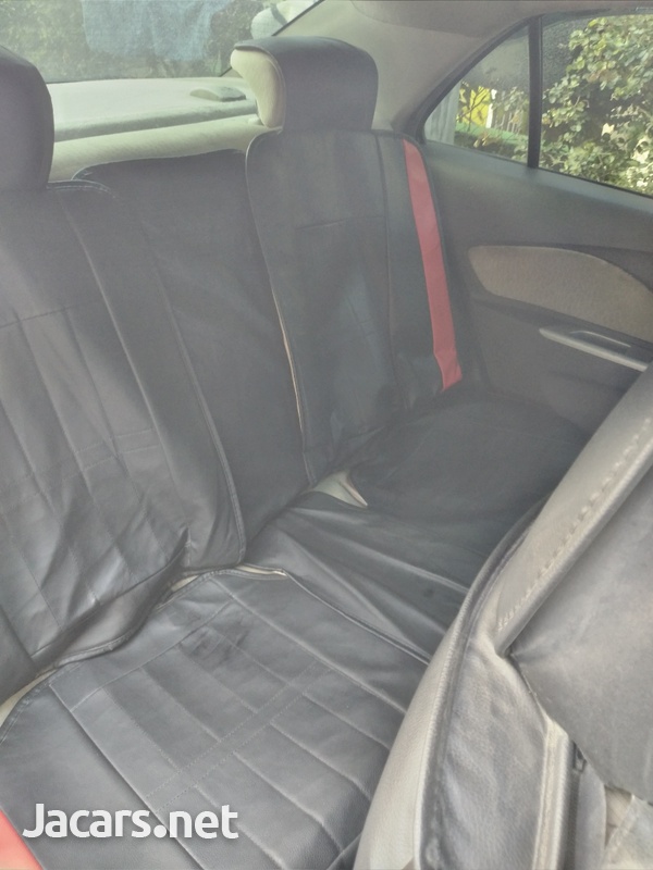 Toyota Belta 1,4L 2010-8