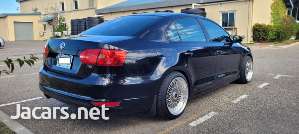 Volkswagen Jetta 1,4L 2012-1