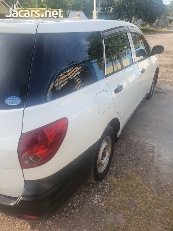 Nissan AD Wagon 1,5L 2012-2