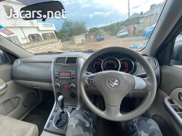 Suzuki Grand Vitara 2,0L 2009-5