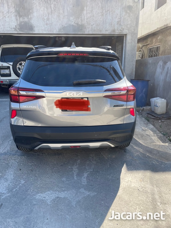 KIA Seltos 1,5L 2023-3