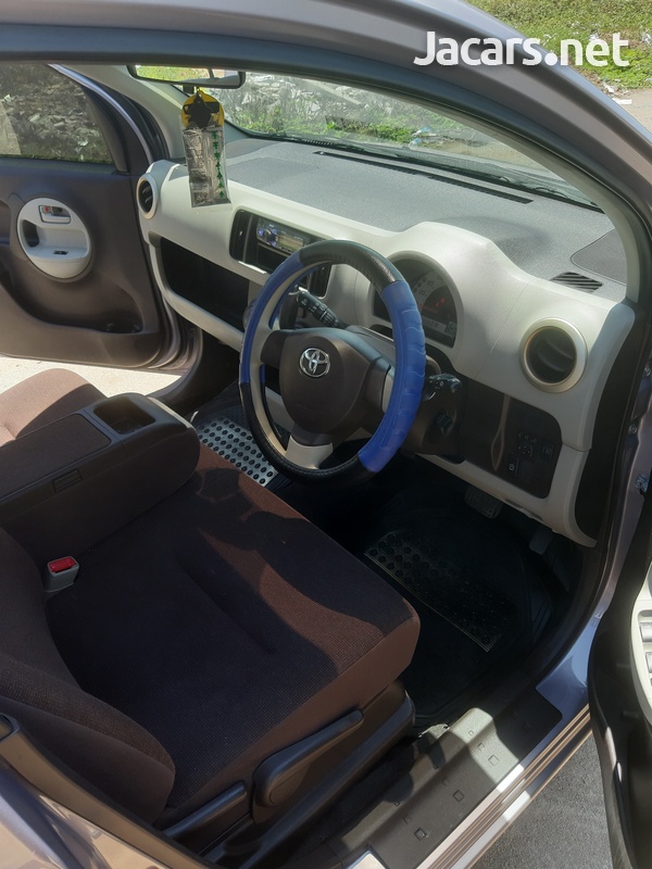 Toyota Passo 1,0L 2015