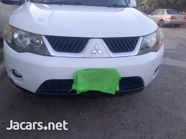 Mitsubishi Outlander or Airtrek 2,0L 2009-7