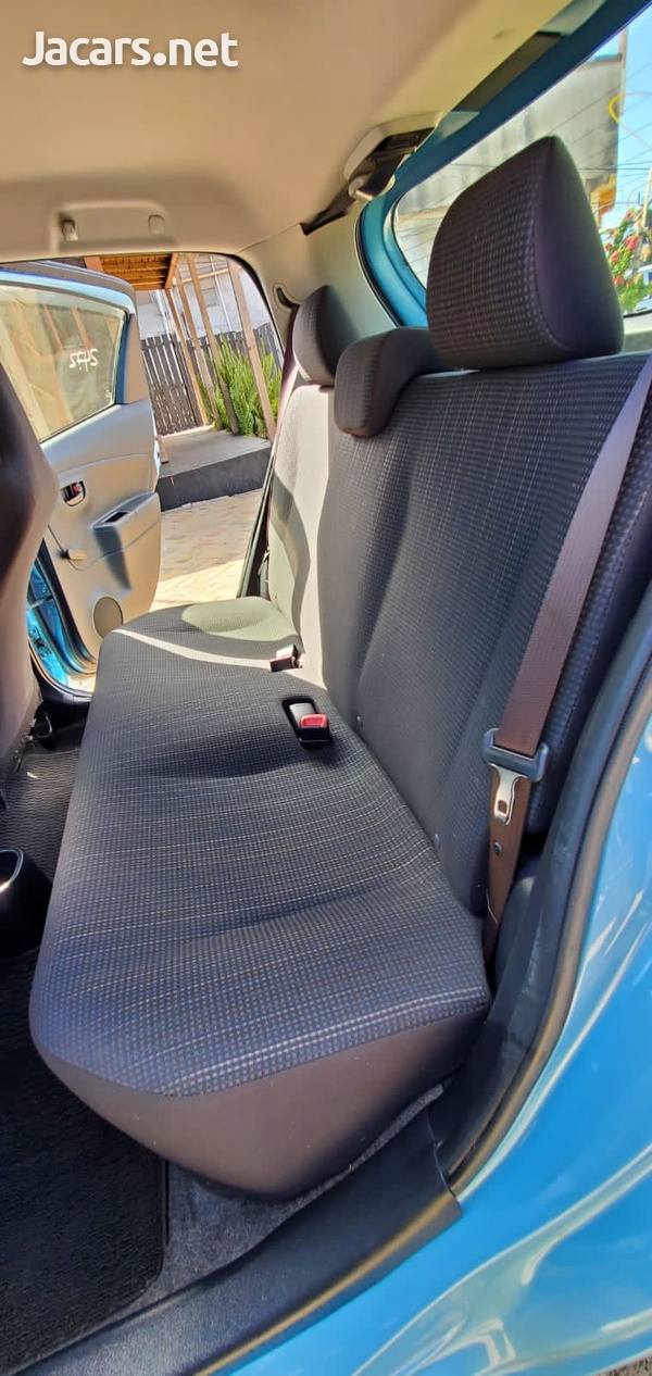 Toyota Vitz 1,0L 2017-12