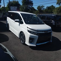 Toyota Voxy 2,0L 2014 Toyota Voxy 2,0L 2014