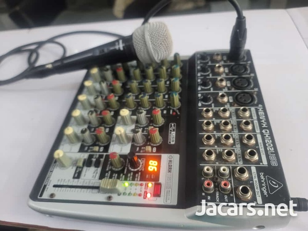 Berhinger XENYX audio controller-1