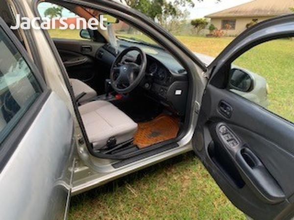 Nissan Bluebird 1,8L 2004-12