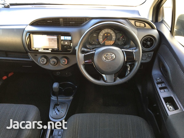 Toyota Vitz 1,0L 2019-3