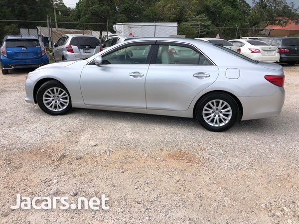 Toyota Mark X 2,5L 2013-7