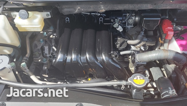 Nissan Serena 2,0L 2013-13