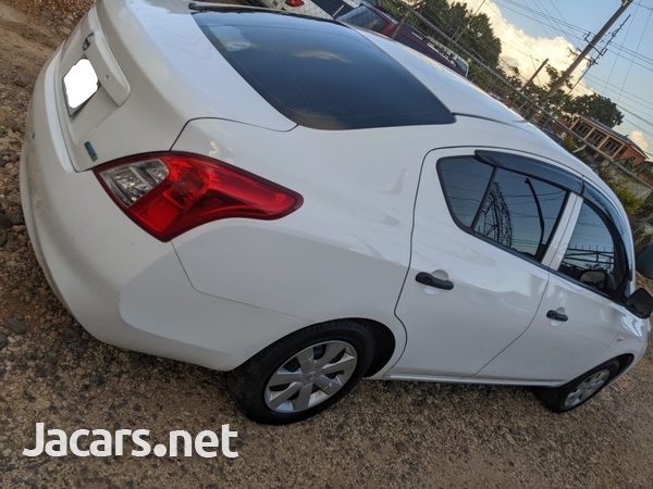 Nissan Latio 1,2L 2014-4