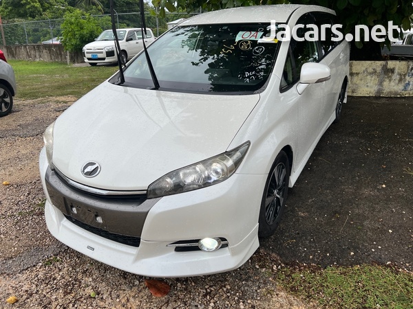 Toyota Wish 1,8L 2013-3