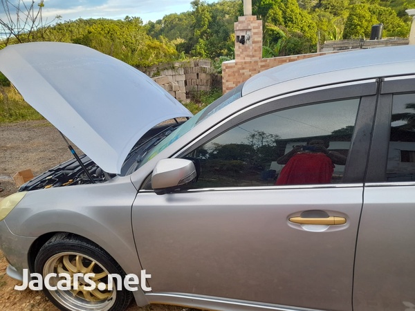 Subaru Legacy 2,5L 2012-3