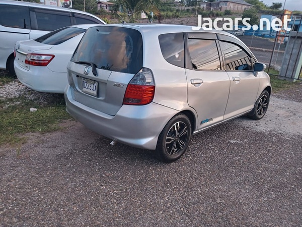 Honda Fit 1,3L 2006-3