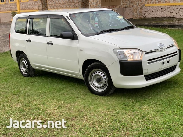 Toyota Probox 1,5L 2016-4