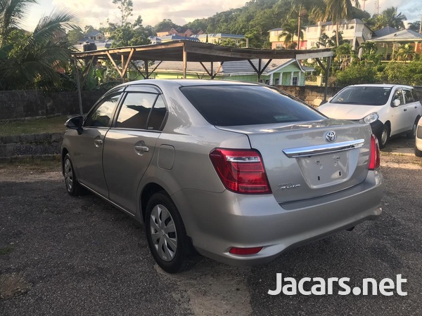 Toyota Axio 1,5L 2016-4