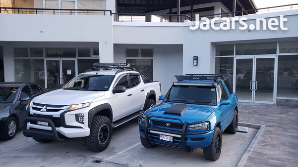 Mitsubishi L200 2,4L 2022-7