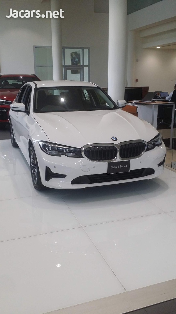 BMW 3-Series 2,0L 2021-3