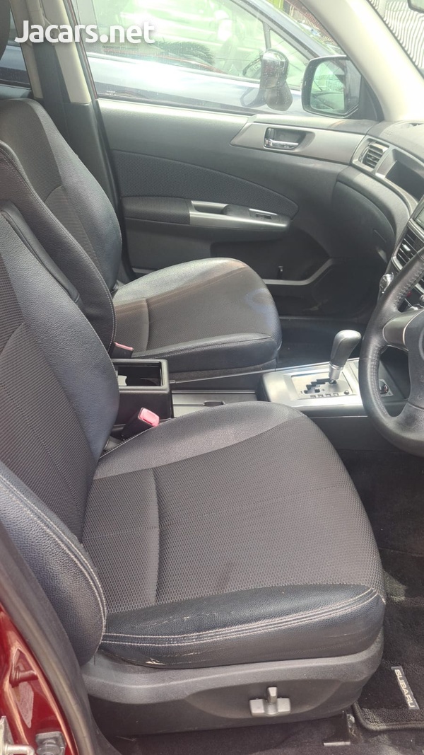 Subaru Exiga 1,8L 2013-6