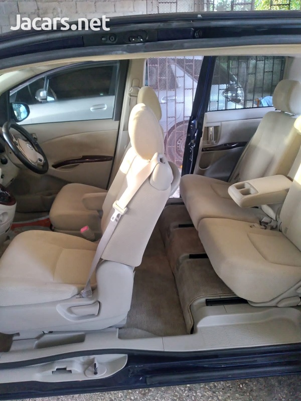 Toyota Isis 1,8L 2014-11
