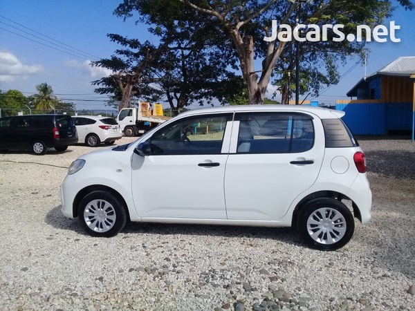 Toyota Passo 1,5L 2017-1