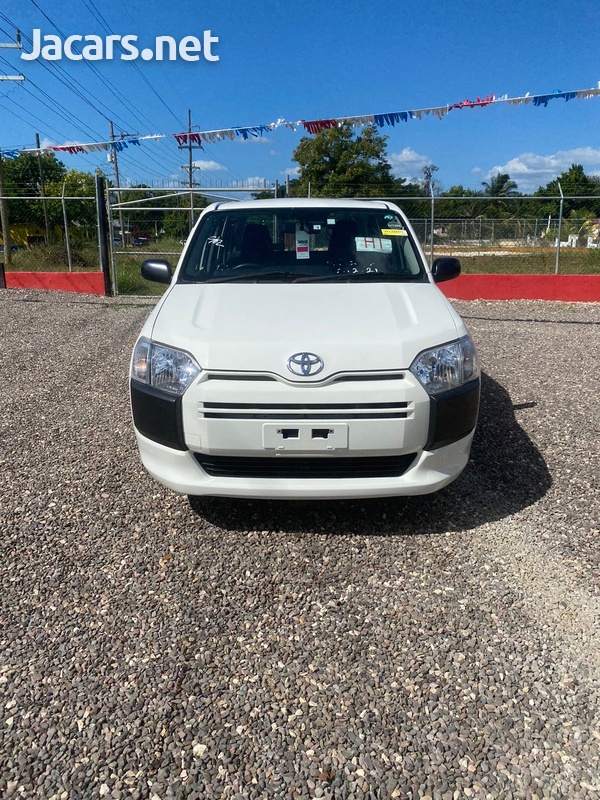 Toyota Probox 1,5L 2016-1