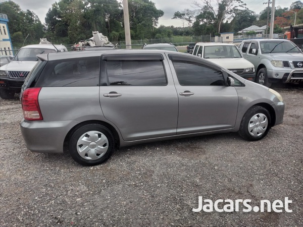 Toyota Wish 1,8L 2007-4