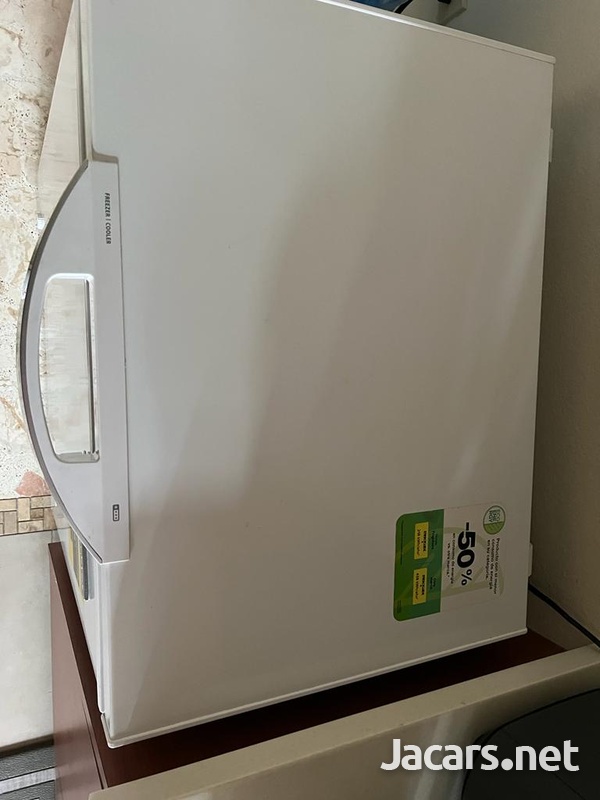 5CT Frigidaire chest Freezer-2